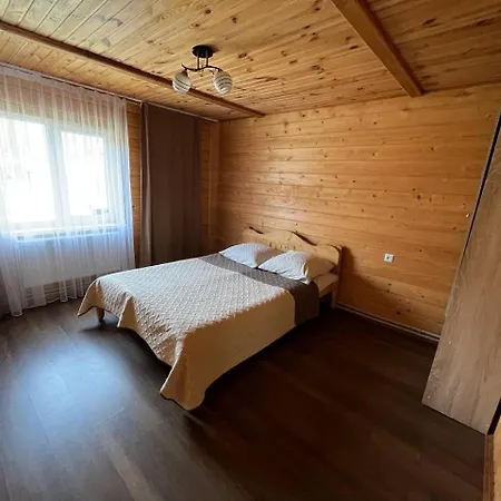 тростян та річка Slavske