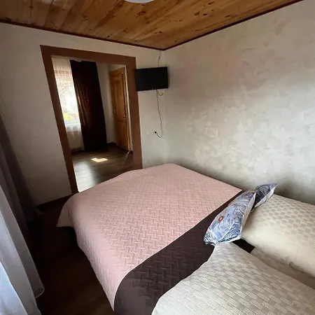 тростян та річка Slavske