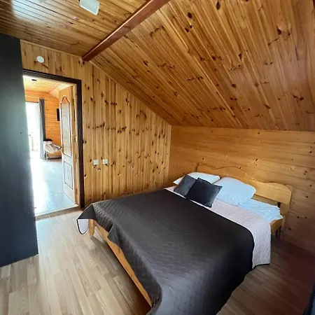 тростян та річка Vakantiehuis *