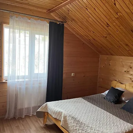 тростян та річка Vakantiehuis *